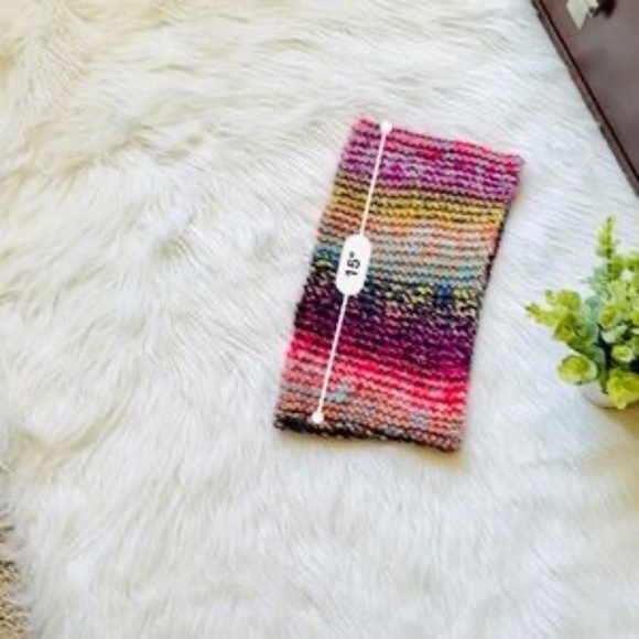 Handmade Multicolor Chunky Knit Infinity Scarf Cozy Winter Accessory One Size - Picture 8 of 8